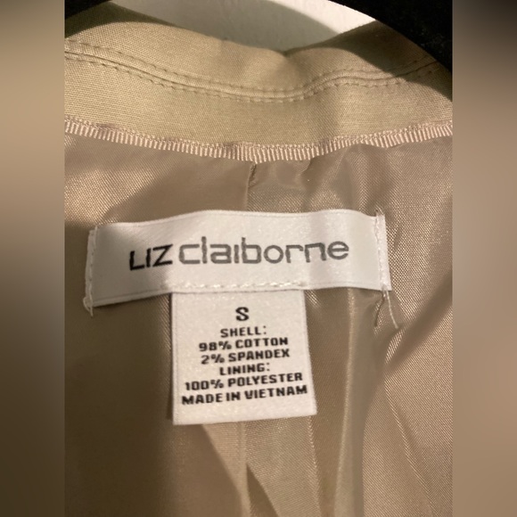 Liz Claiborne one button blazer - Picture 4 of 8